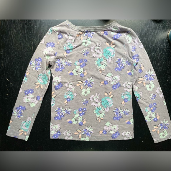 CHEROKEE TOP GIRLS LONG SLEEVES, t-shirt.  gray flowery SIZE 7/8 - Picture 11 of 14
